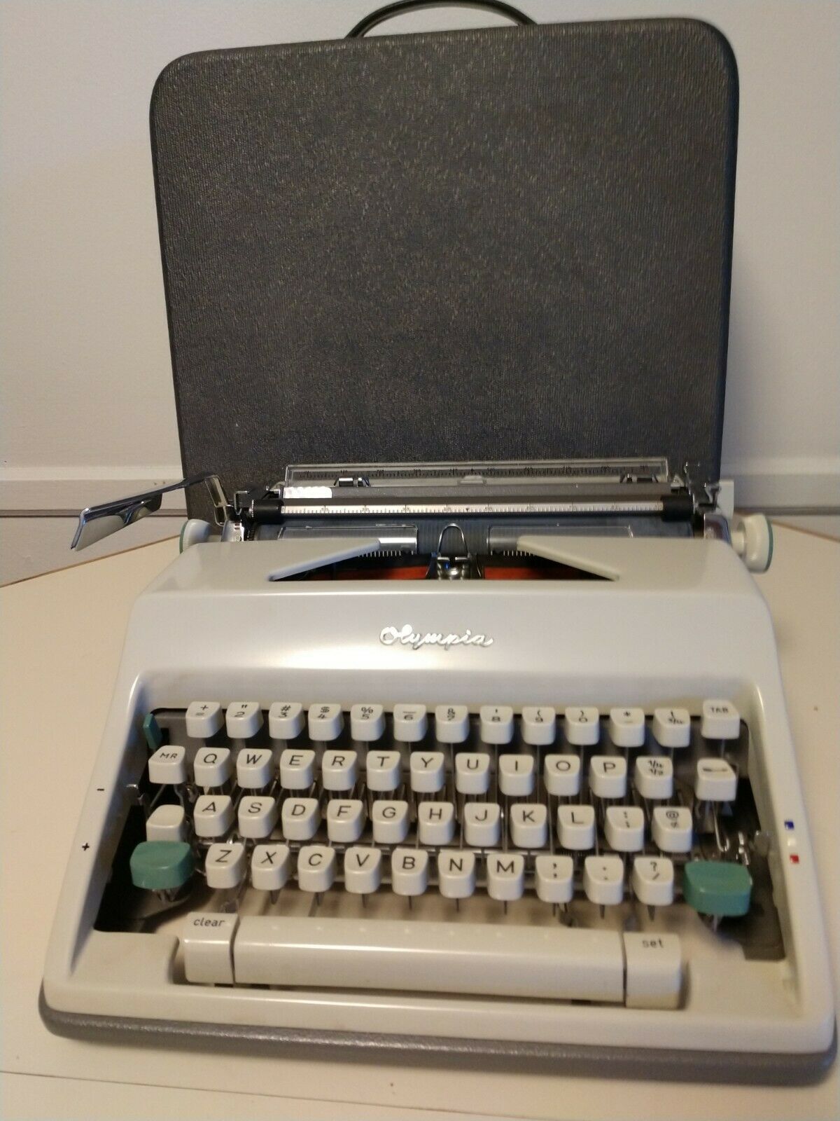 olympia typewriter serial numbers